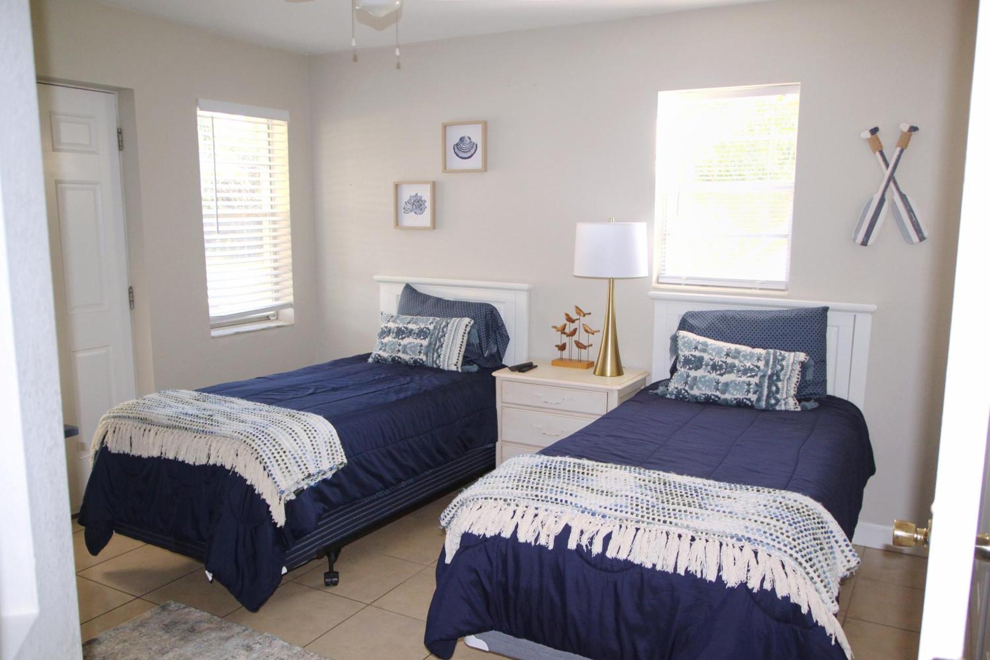 Naples Park Oasis - Cozy Two Bedroom Apartment 外观 照片