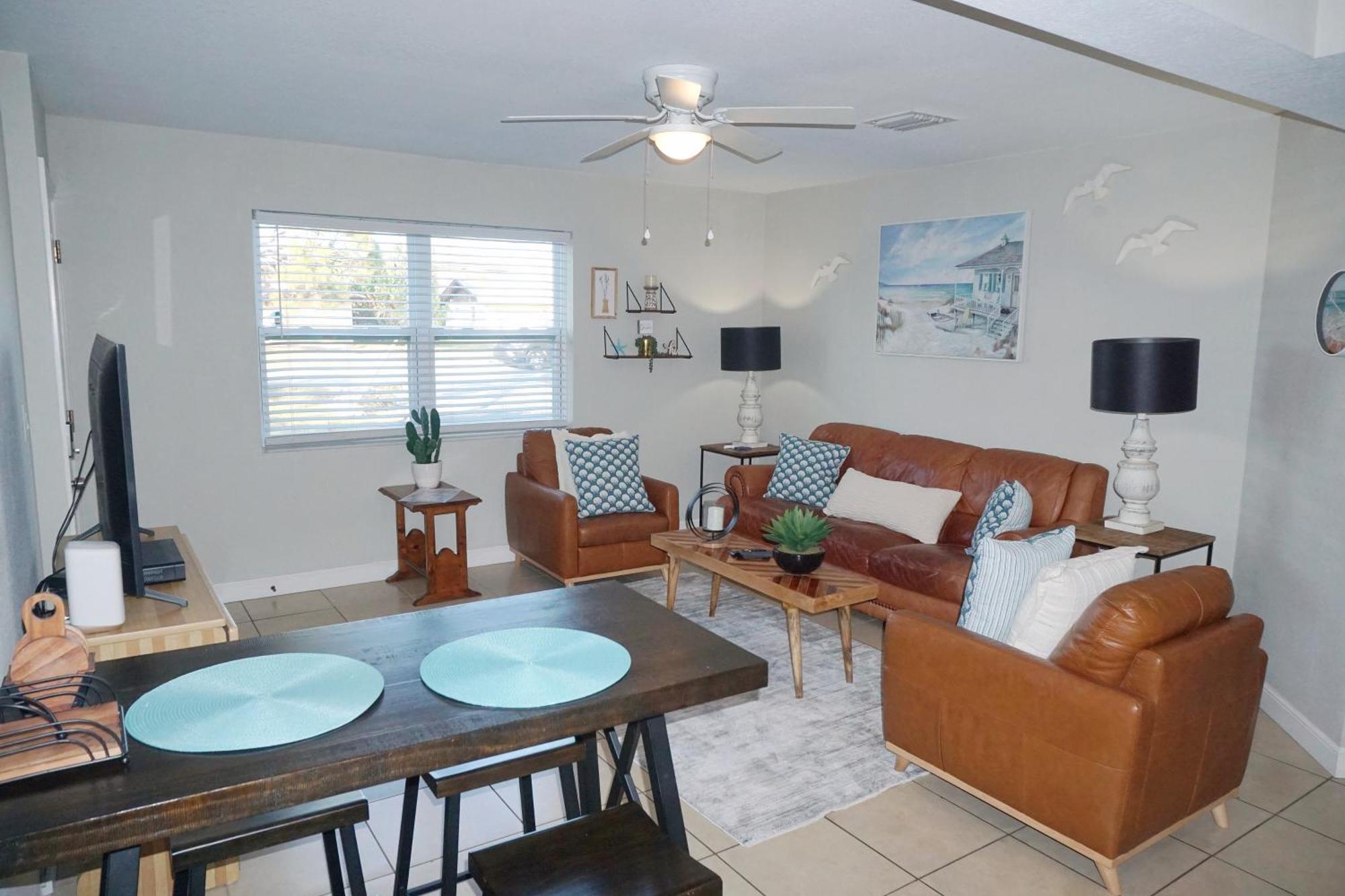 Naples Park Oasis - Cozy Two Bedroom Apartment 外观 照片